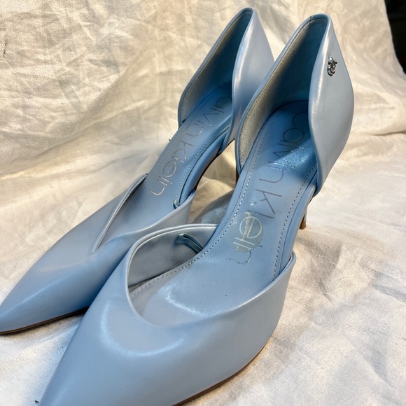Elegant Blue Women's Heels - Picture 2 of 8